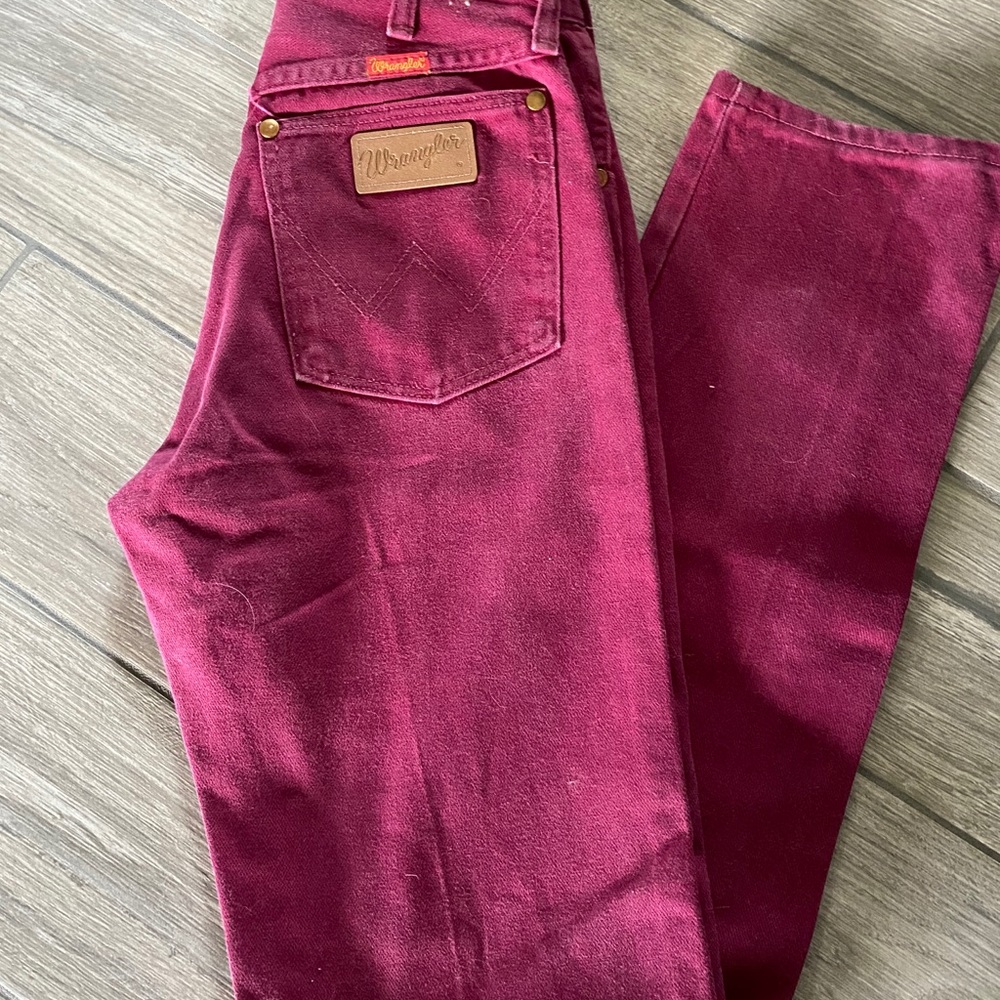 Wrangler purple/maroon mom jeans 👖